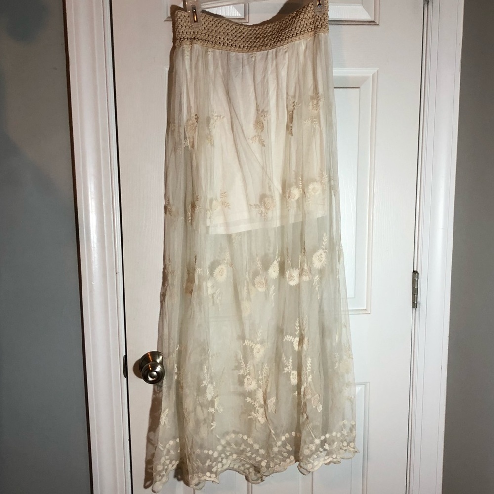 White flower Skirt